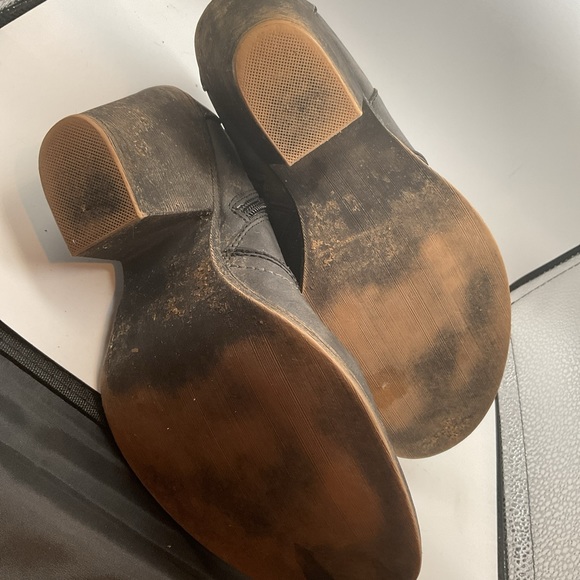 BKE Unity - Side Zip Faux Leather Ankle Boots - Gray - Ladies Size 7.5M - Picture 9 of 9